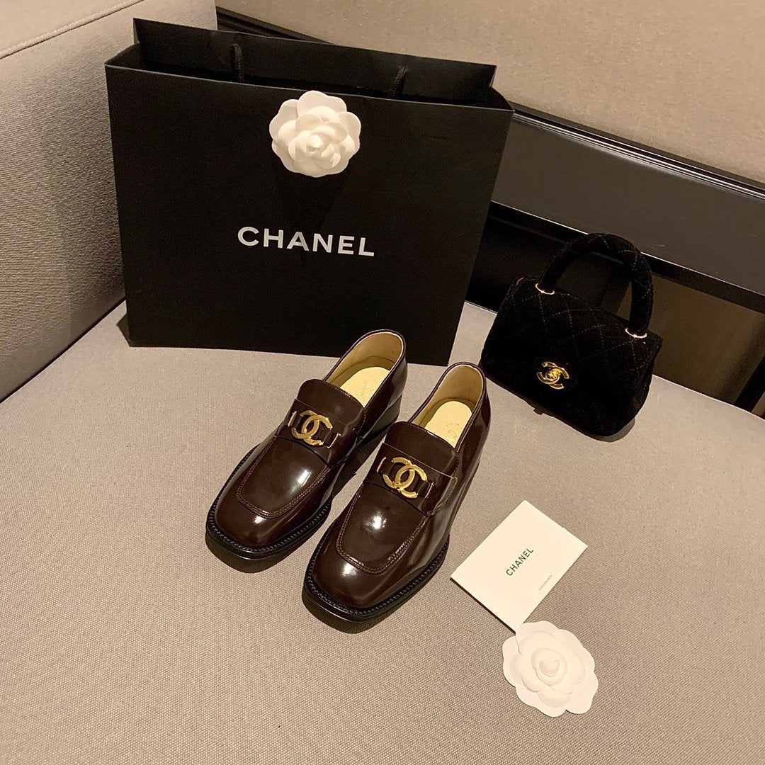 Classic Logo Loafers 08231211LCJ07