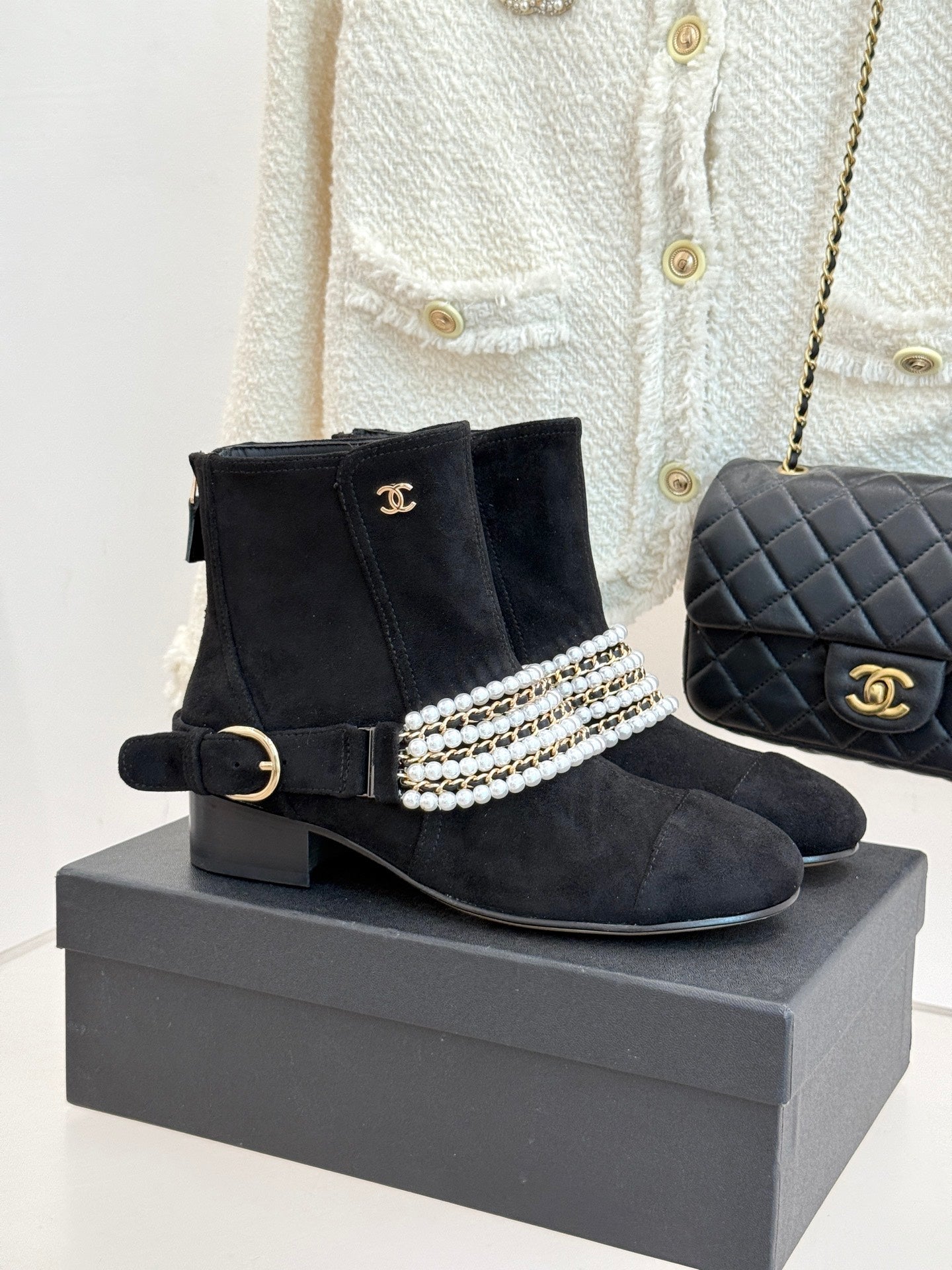 CNL25ss new fashionable pearl chain ankle boots 0725090810