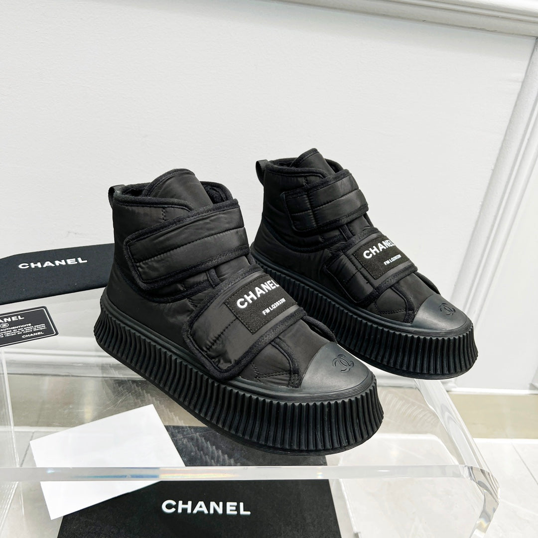 CNL casual sports style bread shoes 0724110506