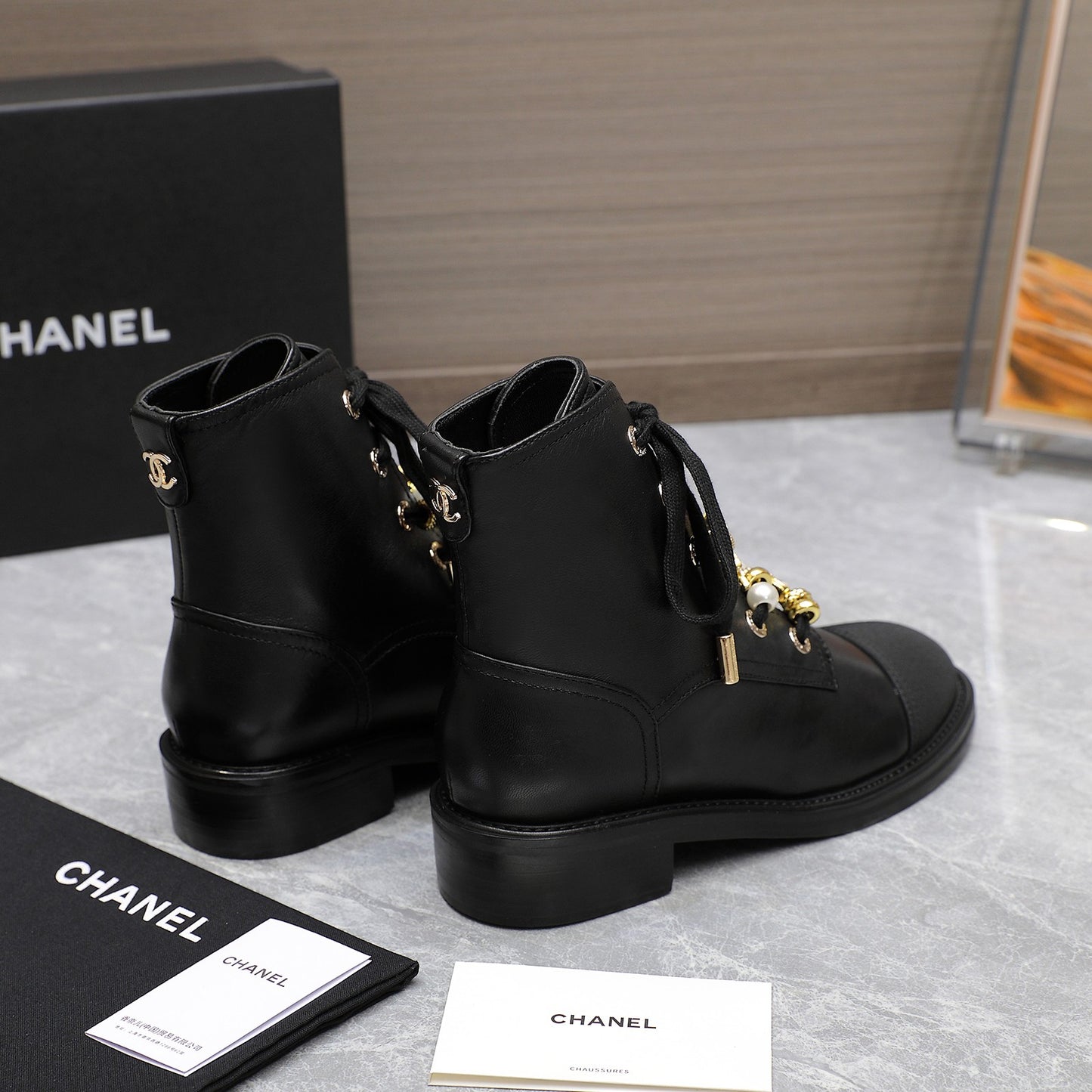 CNL24 new Martin boots decorated with double C pearl gem heavy metal buckle 0724090503