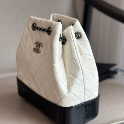 CH Gabrielle Hobo Backpack fb0424091024
