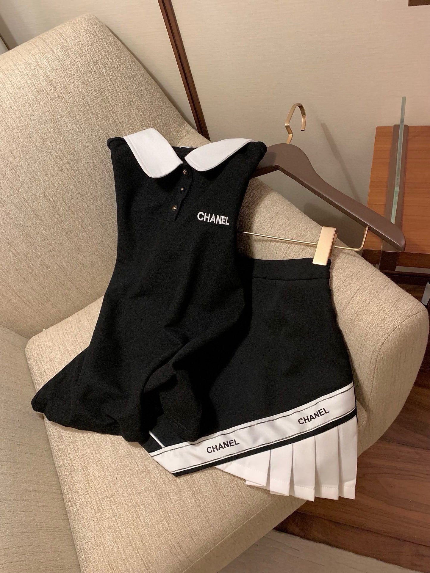 CNL suit letter embroidery contrasting color polo collar short-sleeved T-shirt 0724050903
