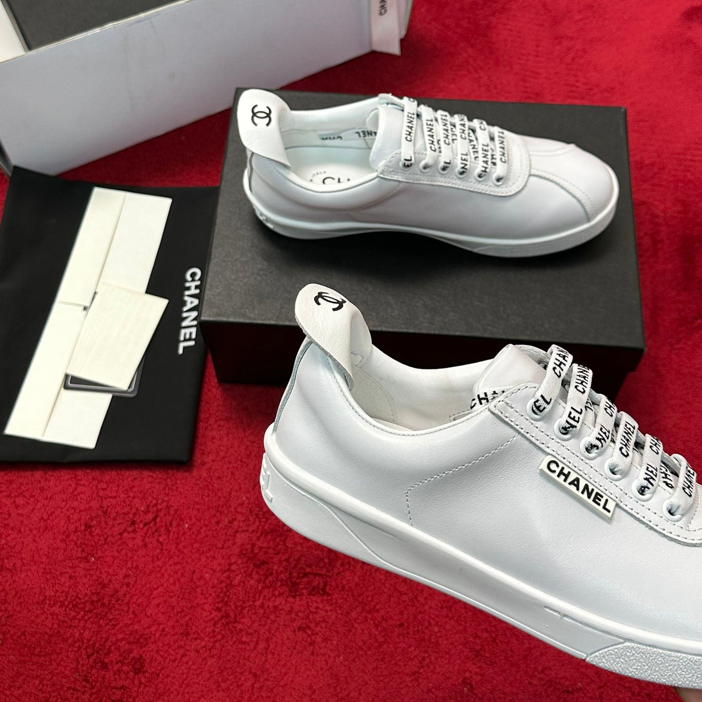 CH Fashion Lace-Up Sneakers XC24092327