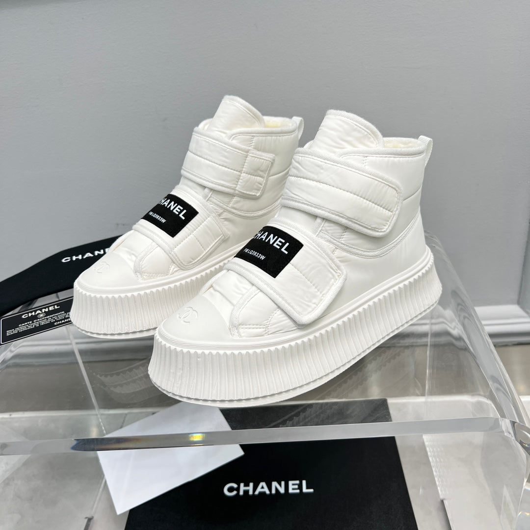 CNL casual sports style bread shoes 0724110506