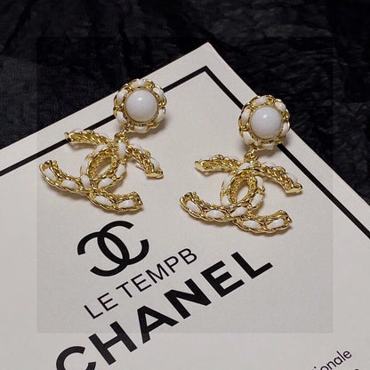 New fashionable and versatile earrings 1024072910