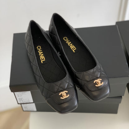Fashion retro flat bottomed women's shoes 1023120511