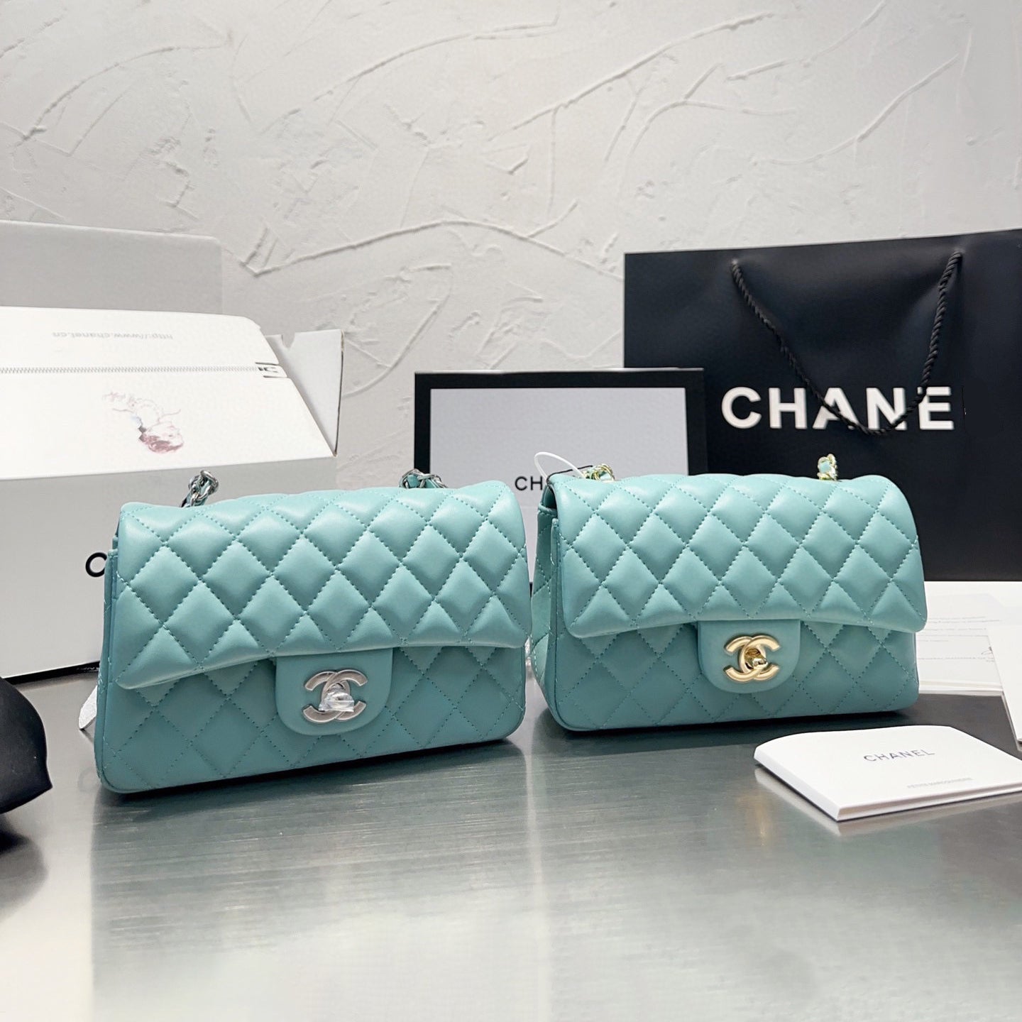 Stylish Classic CF Chain Bag XC1823081701