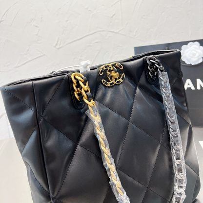 Shopping Bags With Gold-color Chain