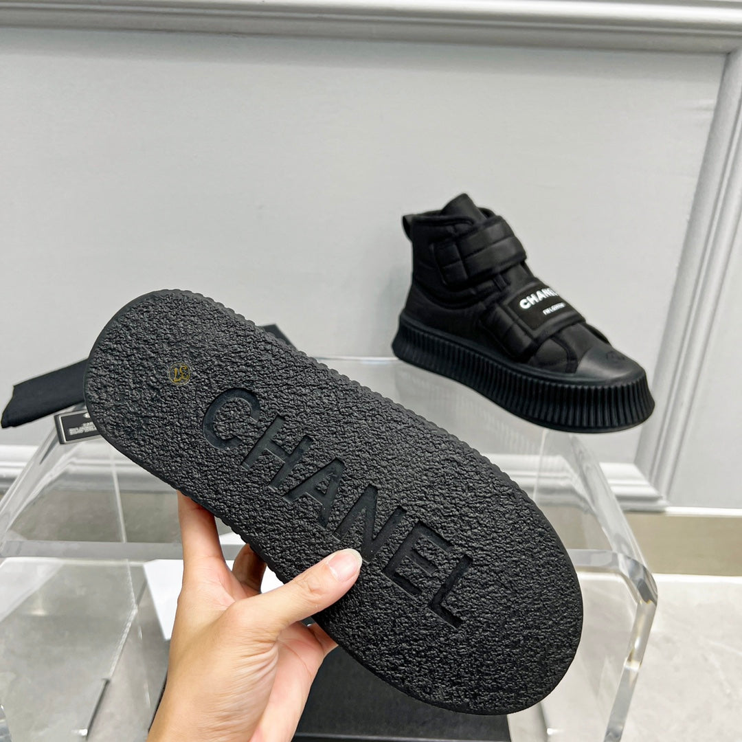 CNL casual sports style bread shoes 0724110506