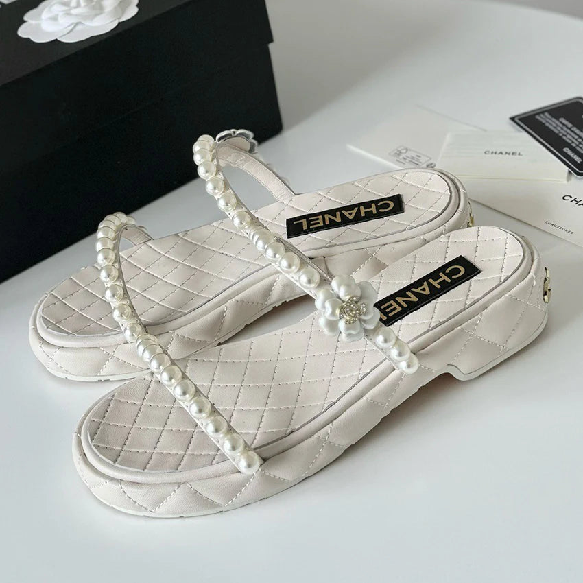 Fashion and versatile pearl sandals 1024052319