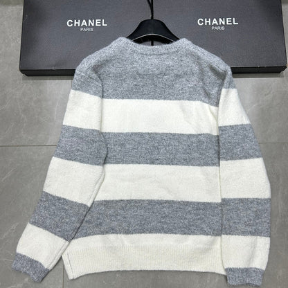 New fashionable and versatile knitted tops 1024122316