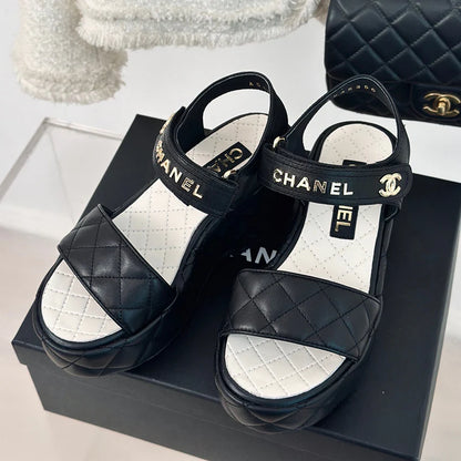 Fashion and versatile thick sole sandals 1024052321